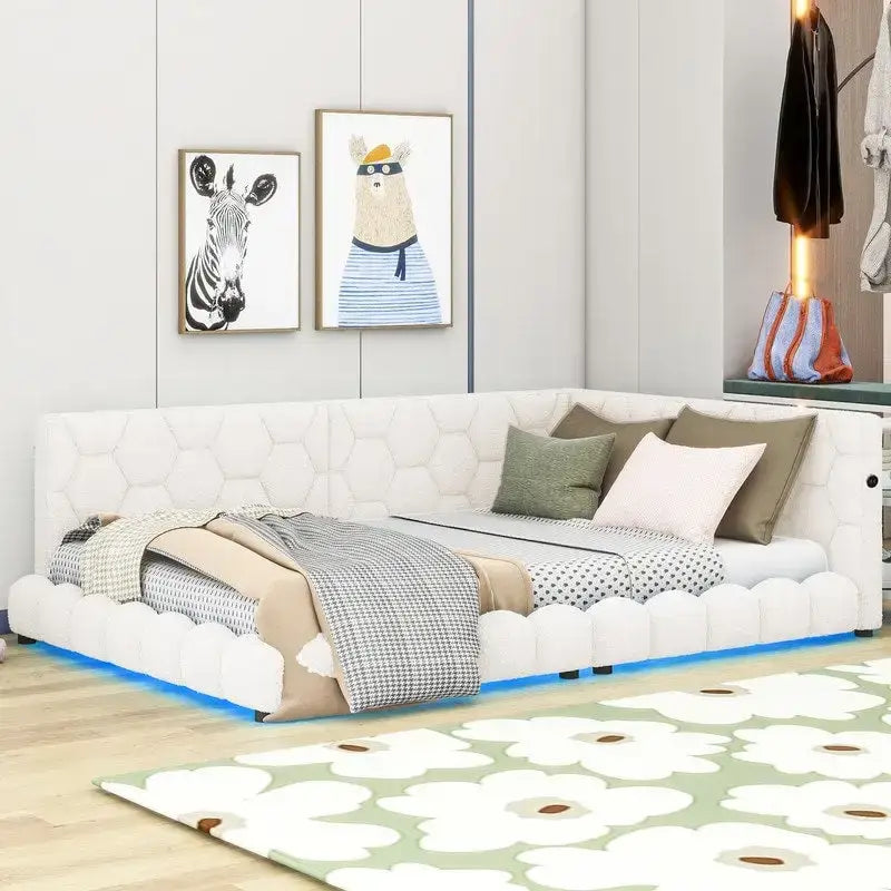 Letto imbottito in Teddy Full Size con piattaforma, porte USB e striscia LED